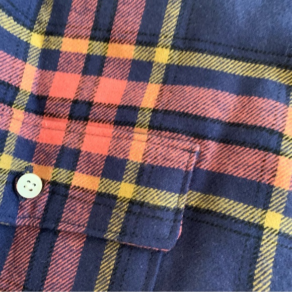 Old Navy Tops - Flannel Boyfriend Shirt